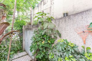 Image 64 - 812300