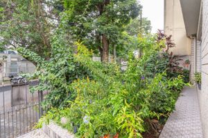 Image 65 - 812300