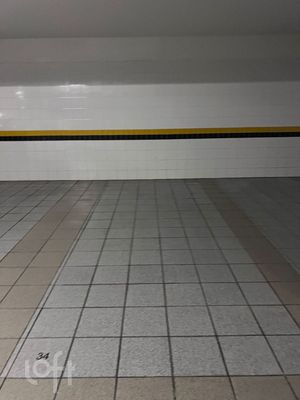 Image 18 - 812391