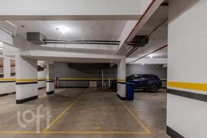 Image 42 - 812477