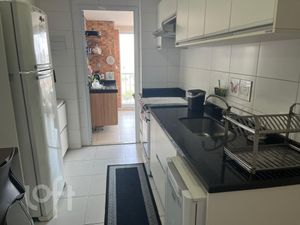Image 7 - 812511