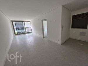 Image 24 - 812722