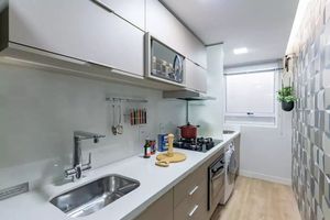 Image 1 - 812762