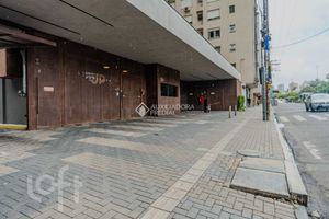 Image 31 - 813015