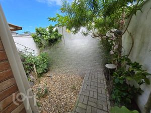 Image 13 - 813023