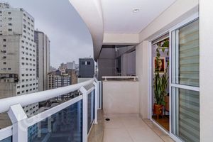 Image 5 - 813057