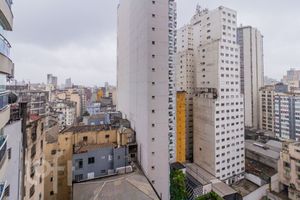 Image 8 - 813057