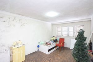 Image 27 - 813090