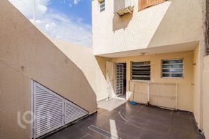 Image 34 - 813274