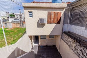 Image 49 - 813274
