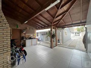 Image 3 - 813279