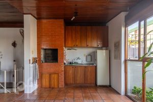 Image 3 - 813320