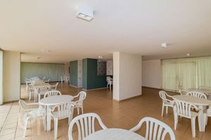 Image 29 - 813368