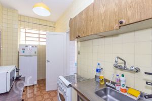 Image 4 - 813465