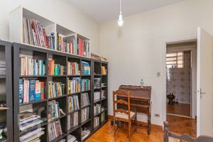 Image 30 - 813465