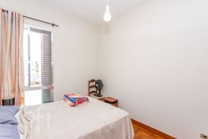 Image 33 - 813465