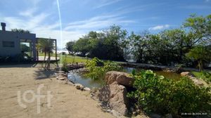Image 68 - 813568