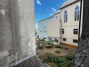 Image 6 - 813585
