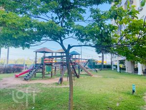 Image 18 - 813594