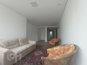 Image 4 - 813641
