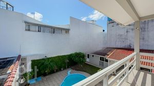 Image 46 - 813750
