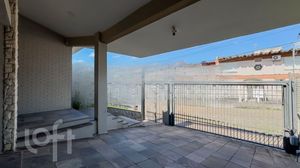 Image 61 - 813750