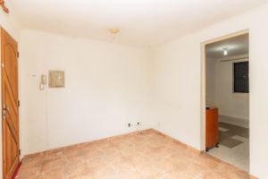 Image 4 - 813788