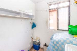 Image 21 - 813788