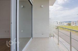 Image 9 - 813856