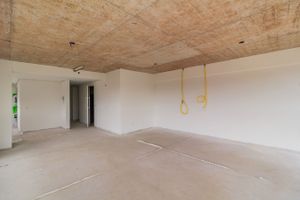 Image 3 - 814047