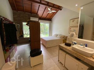 Image 8 - 814118