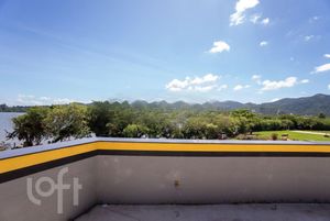 Image 11 - 814508