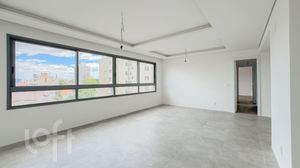 Image 11 - 815024