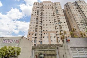 Image 39 - 815298