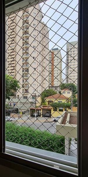 Image 11 - 815587