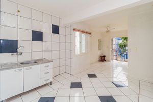 Image 15 - 815732