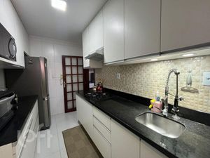 Image 3 - 815968