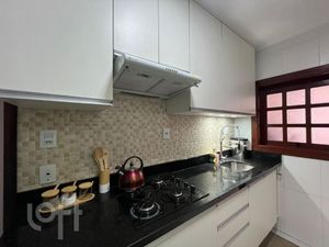Image 6 - 815968