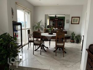 Image 7 - 816378