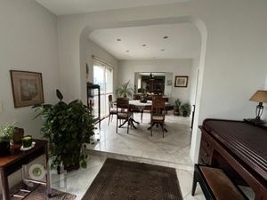 Image 6 - 816378