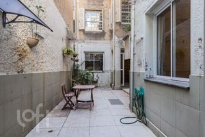 Image 15 - 816429