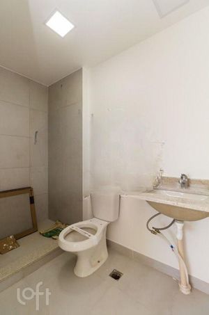 Image 19 - 816488