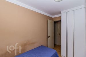 Image 19 - 816528