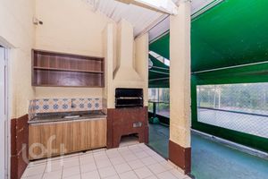 Image 25 - 816528