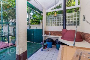 Image 29 - 816528