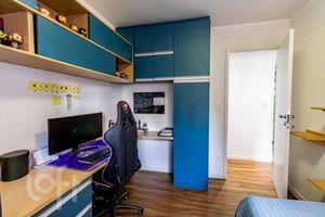 Image 9 - 816553