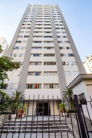 Image 17 - 816553