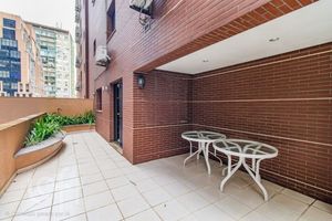 Image 27 - 816572