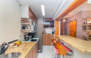Image 5 - 816572