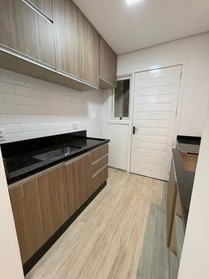 Image 4 - 816703